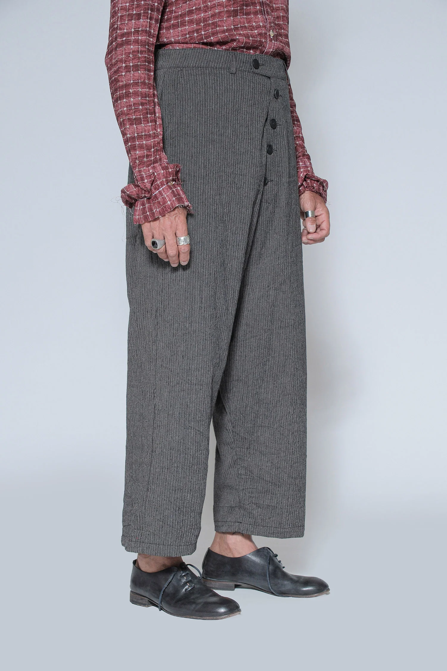 BS10 1745 Cropped Pinstripe Trouser Charcoal - Image 3