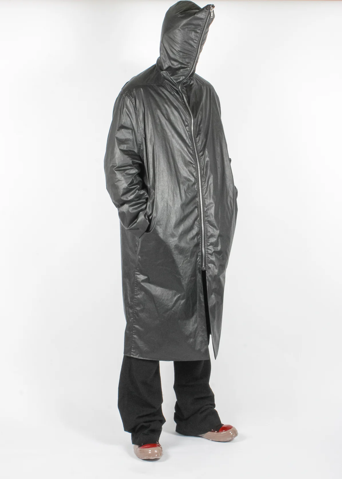 Gimp Mac Raincoat Black - Image 5