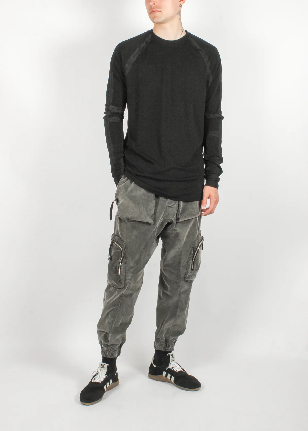 M TS 907 Sweatshirt Black - Image 4