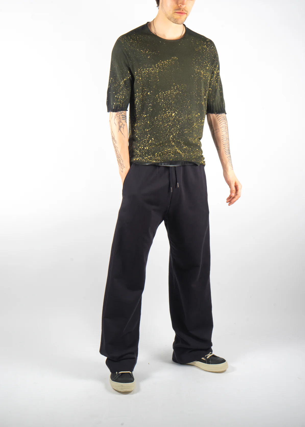 MD12239 Dyed Knit Black Acid Green - Image 4