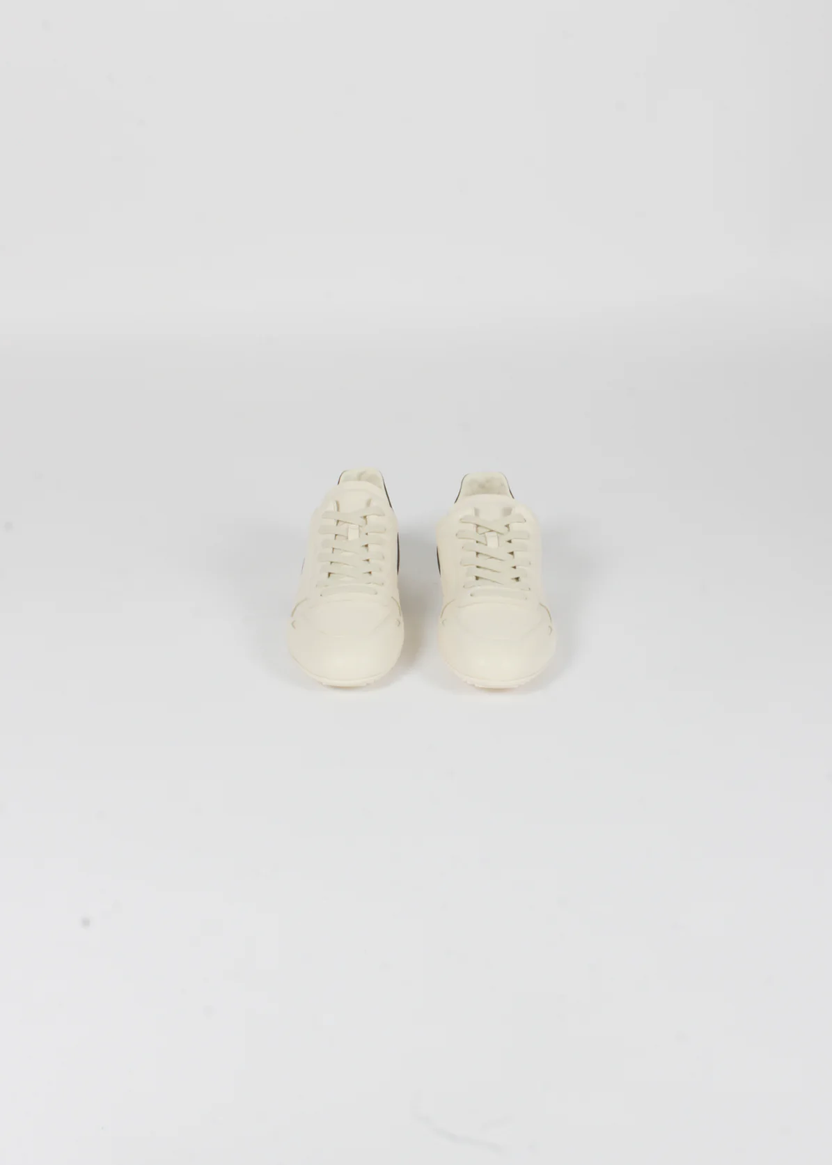 Minimal Sneaker Milk Black - Image 3
