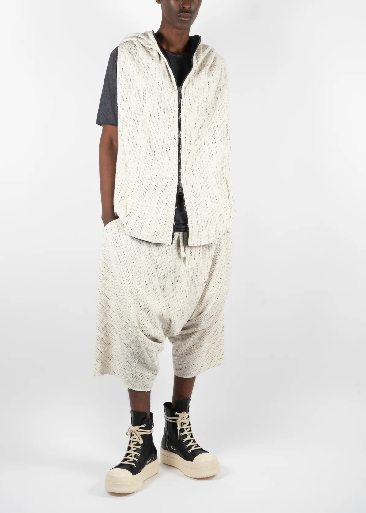 MLM103 Gilet White - Image 5