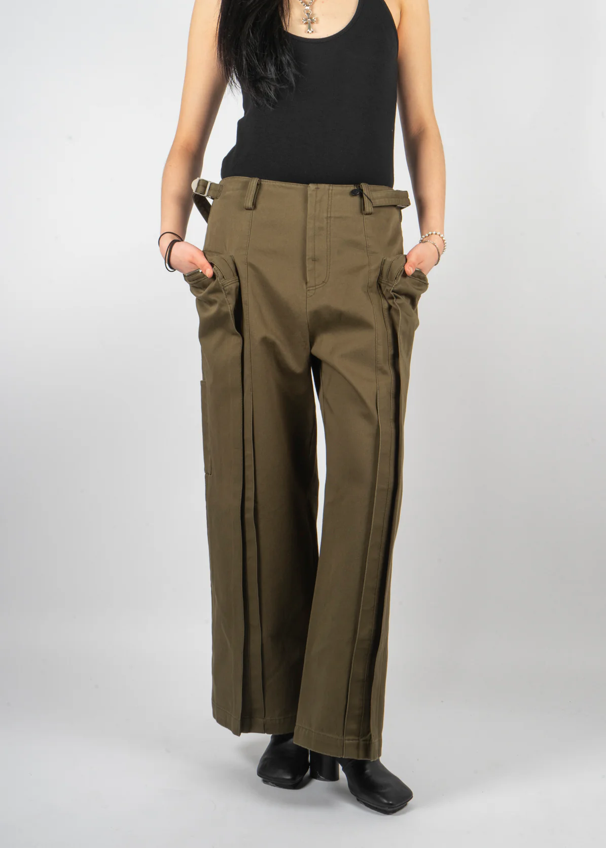 Oversized Cargo Pants Olive - Image 4