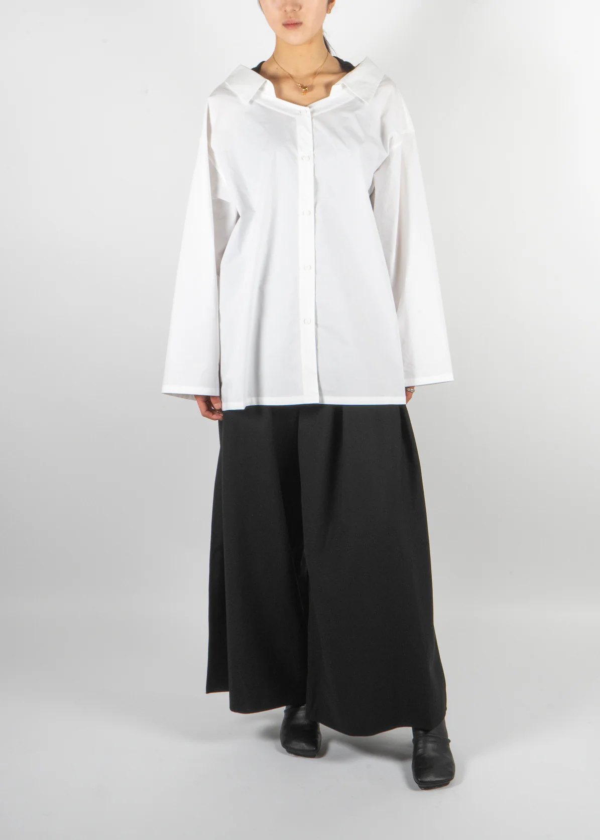 Oversized Spread Collar Shirt White - Image 4