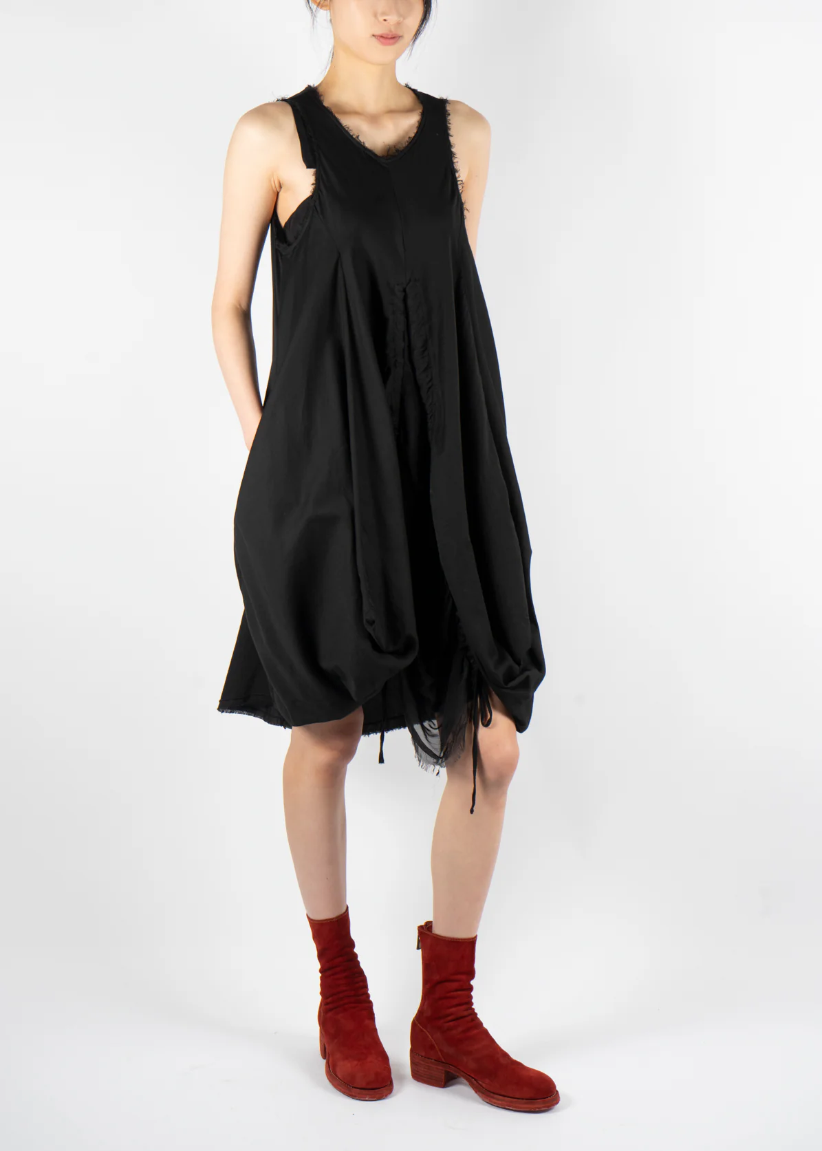 P24279 M320 Dress Black - Image 4