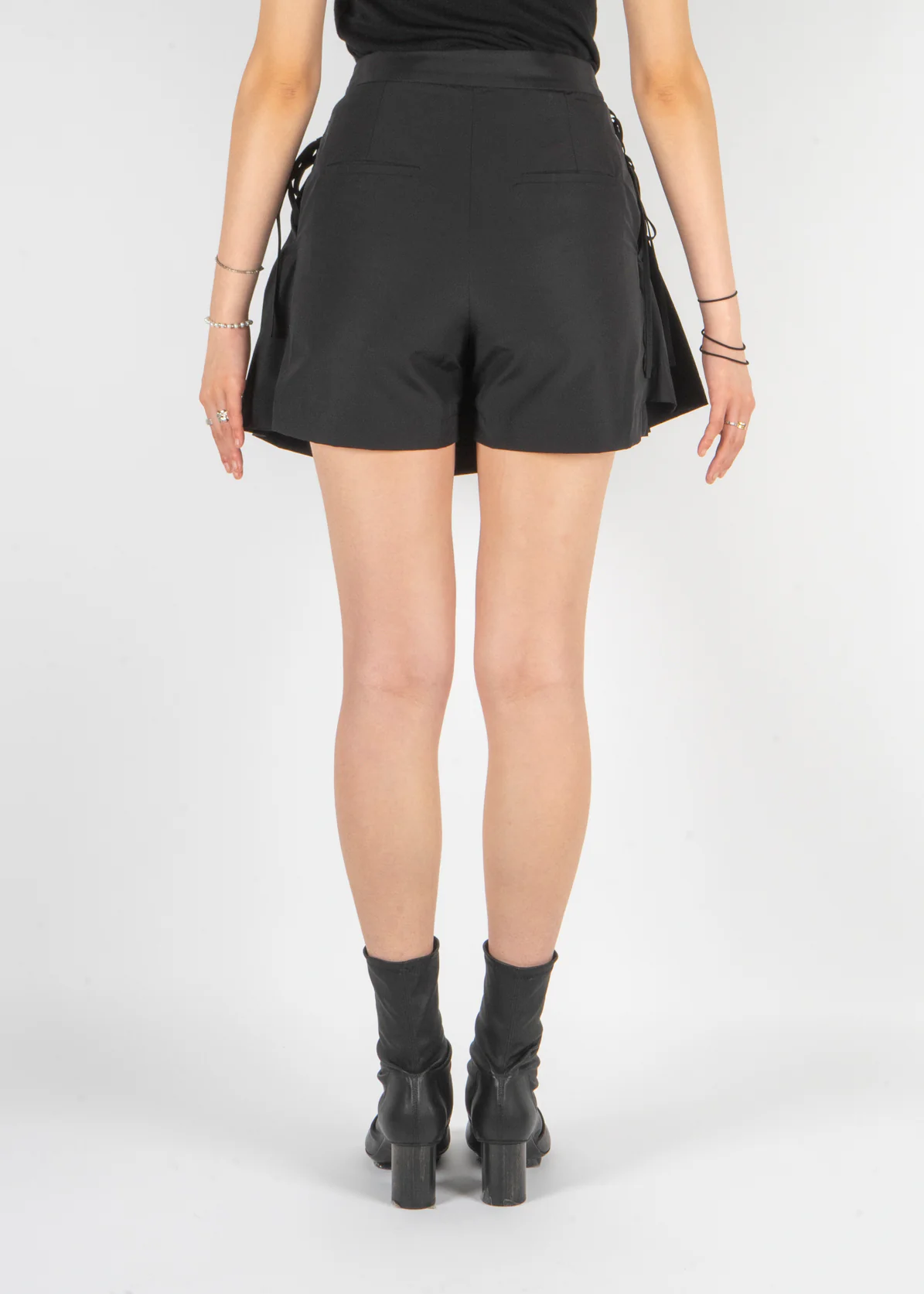 Pleated Layered Shorts Black - Image 3