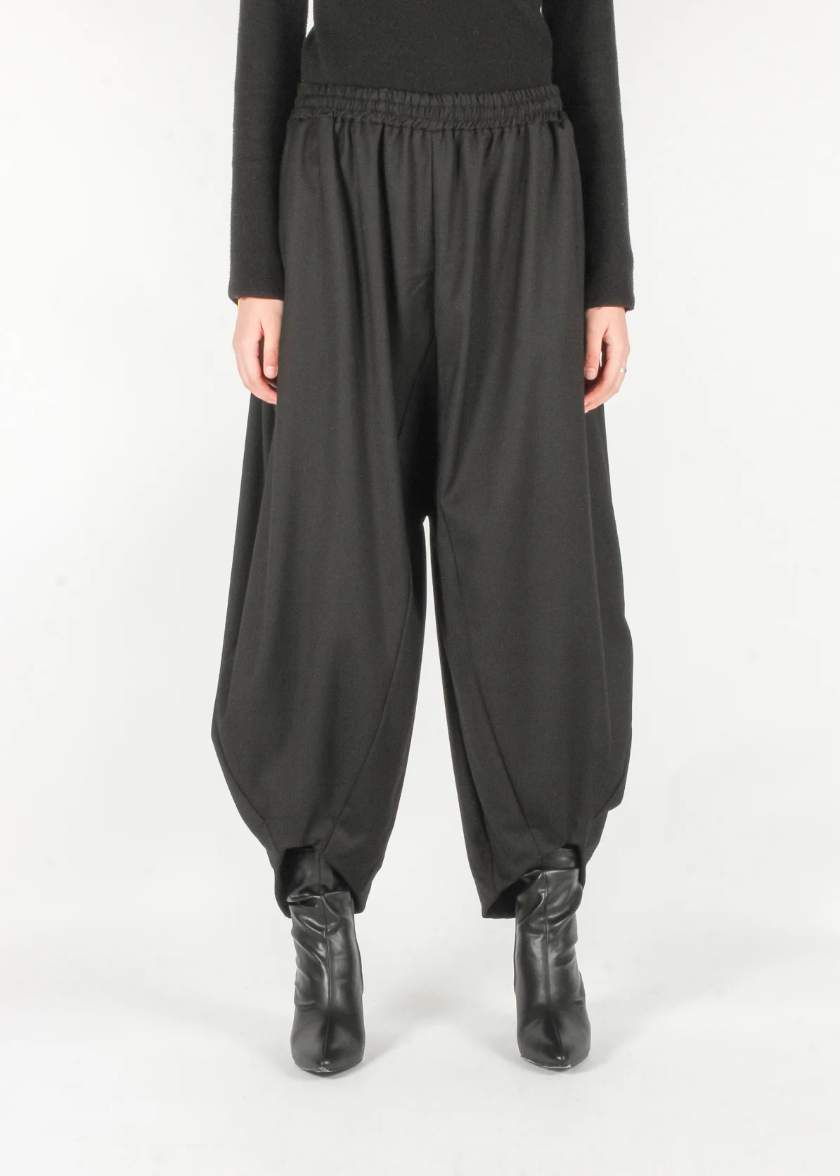 4R W5164 Over Pants Black
