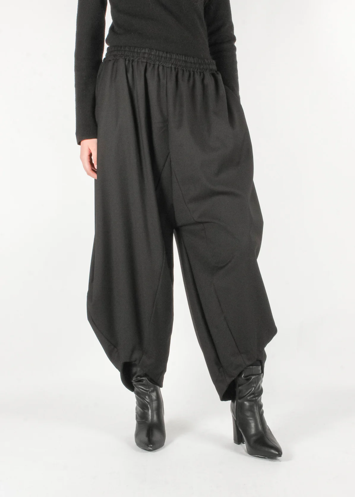 4R W5164 Over Pants Black - Image 4