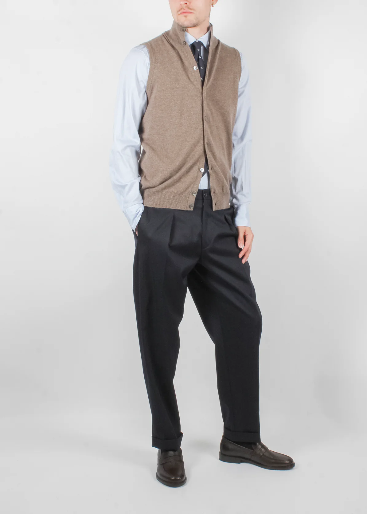 Sleeveless Knitted Vest Taupe - Image 4