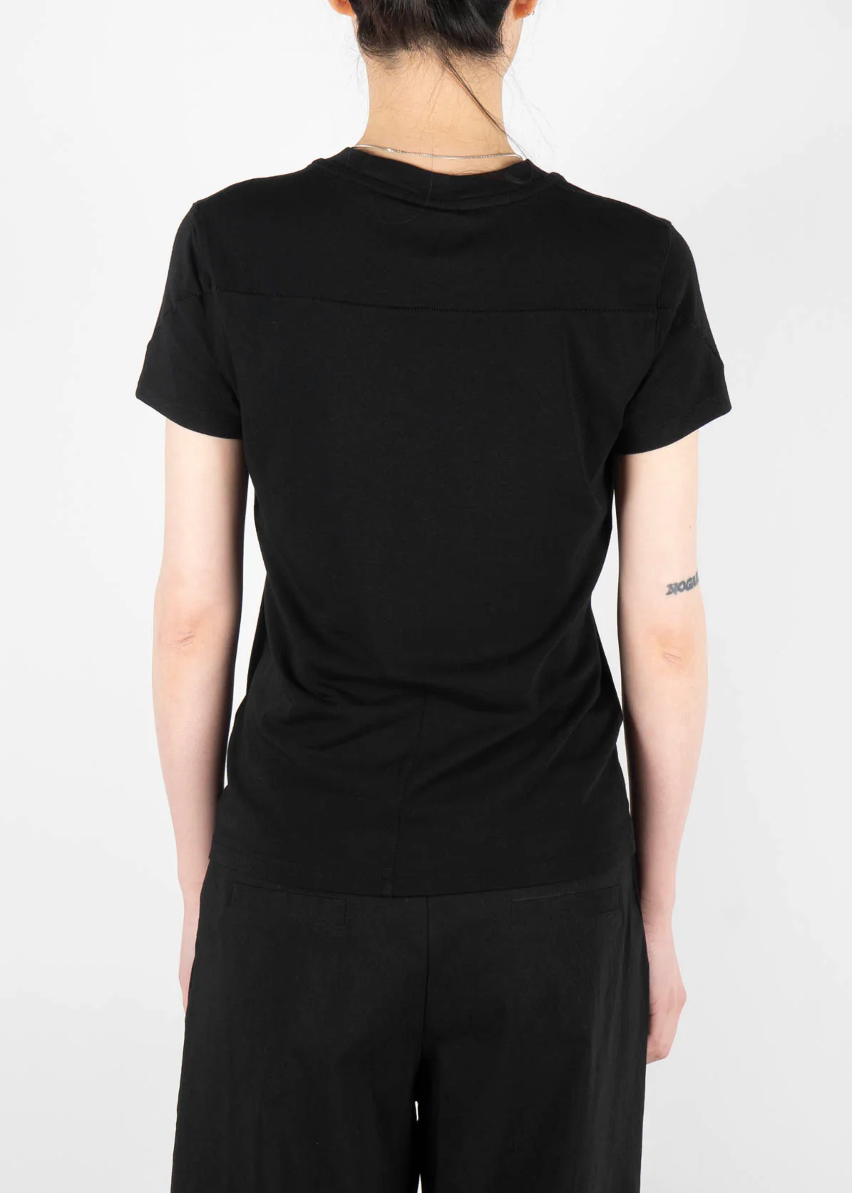 W TS 502 T-Shirt Black - Image 3