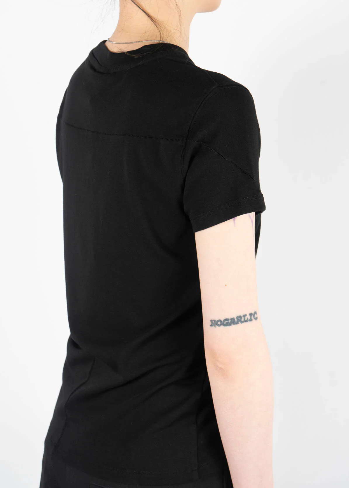 W TS 502 T-Shirt Black - Image 4